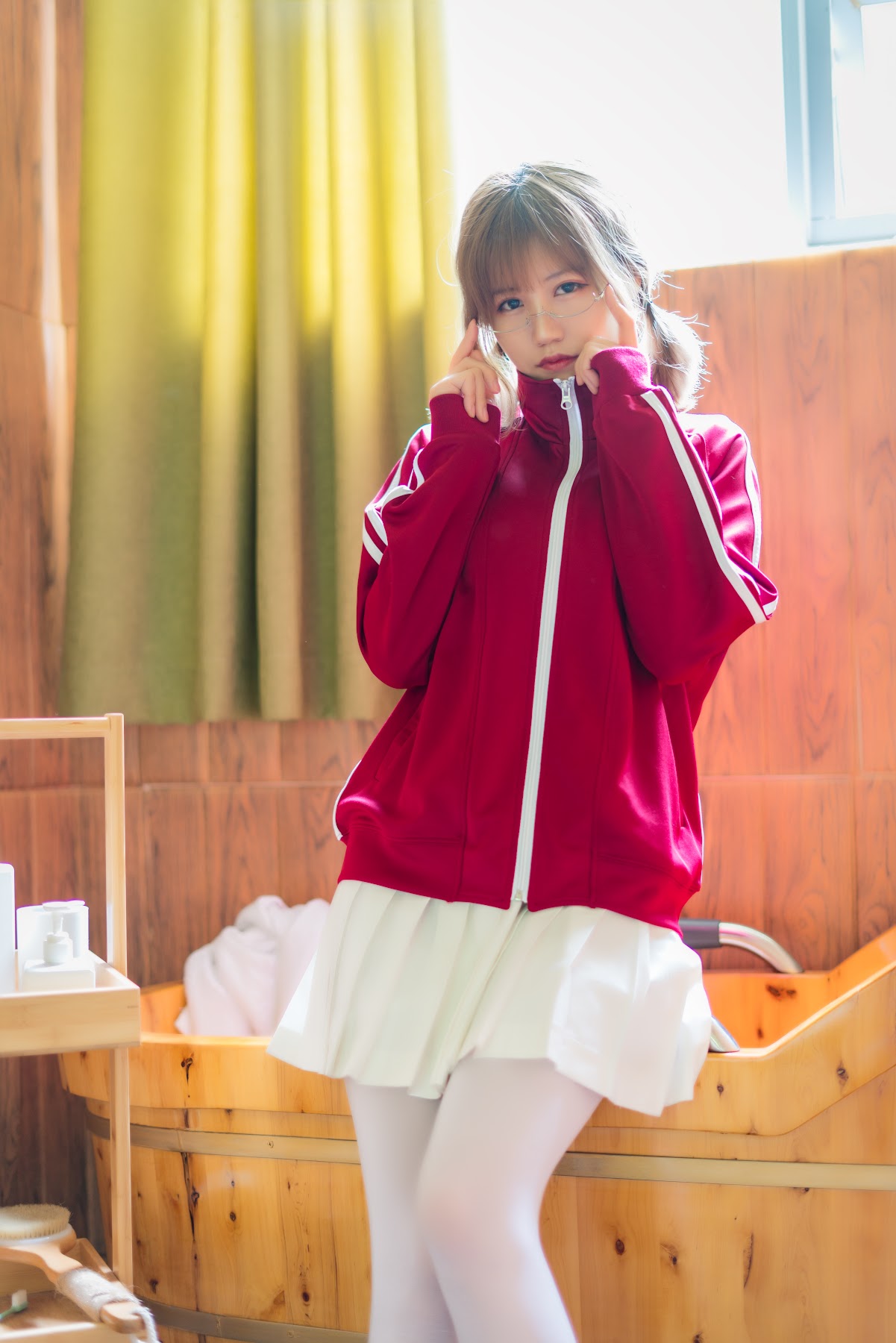 Coser@小仓千代w No.005 红色体操服 - P1