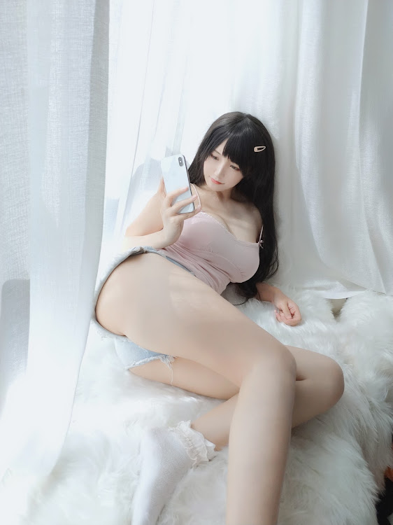 Coser@小仓千代w No.003 粉色吊带