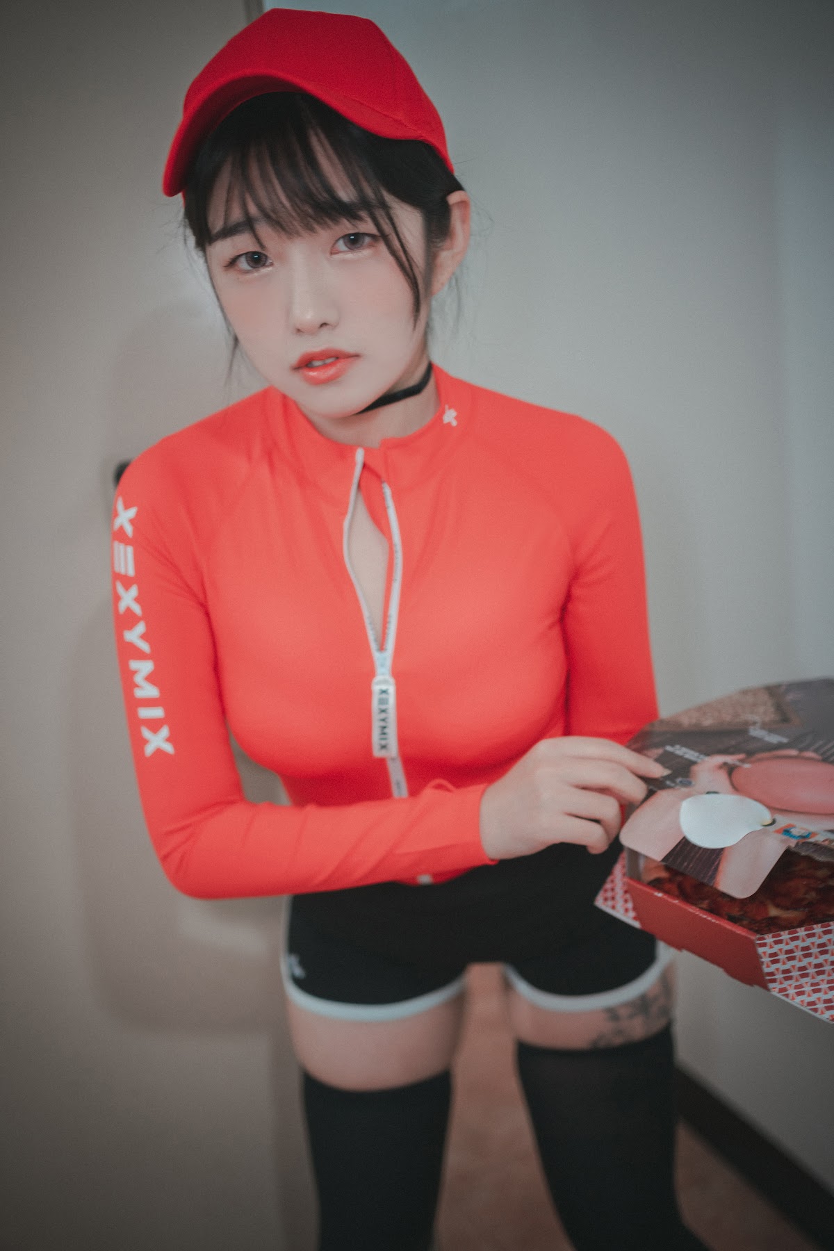 DJAWA Photo – Sonson (손손) – Pizza Girl - P21