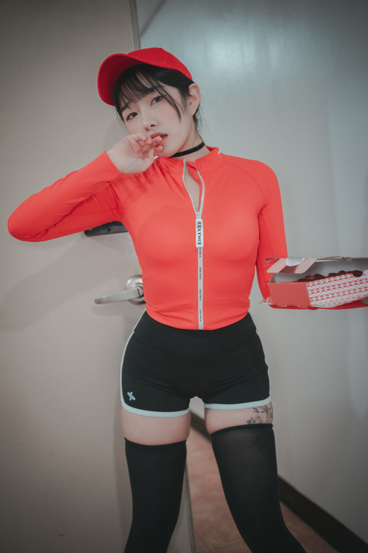 DJAWA Photo – Sonson (손손) – Pizza Girl - P22