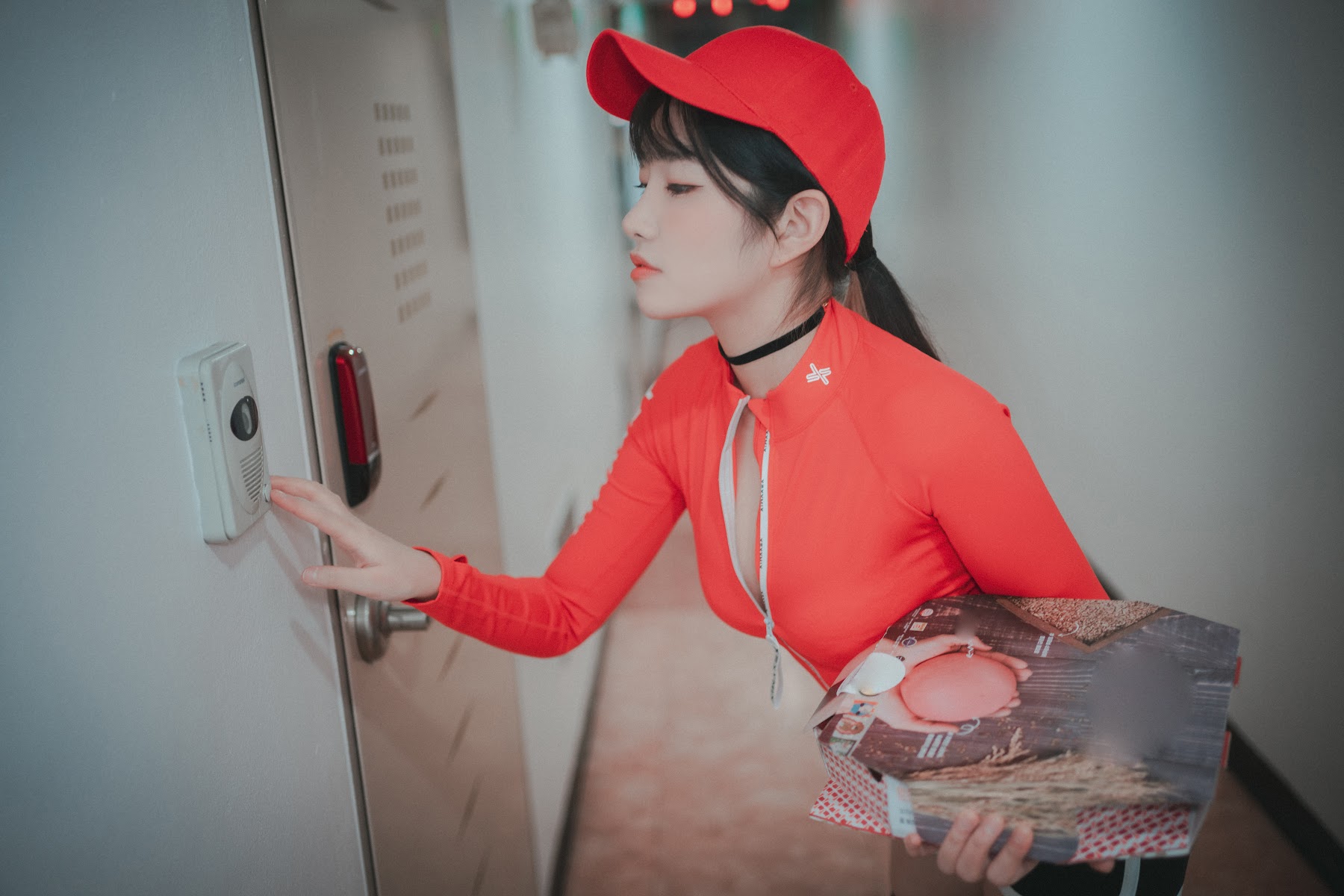 DJAWA Photo – Sonson (손손) – Pizza Girl - P24