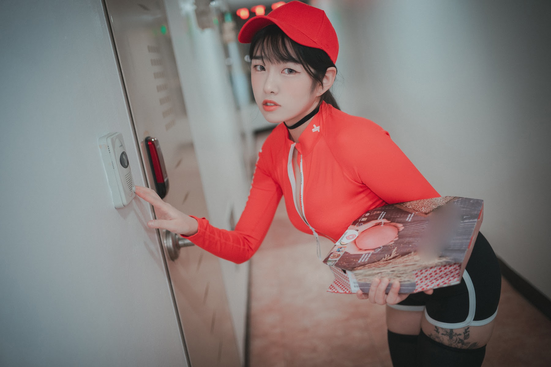 DJAWA Photo – Sonson (손손) – Pizza Girl - P25