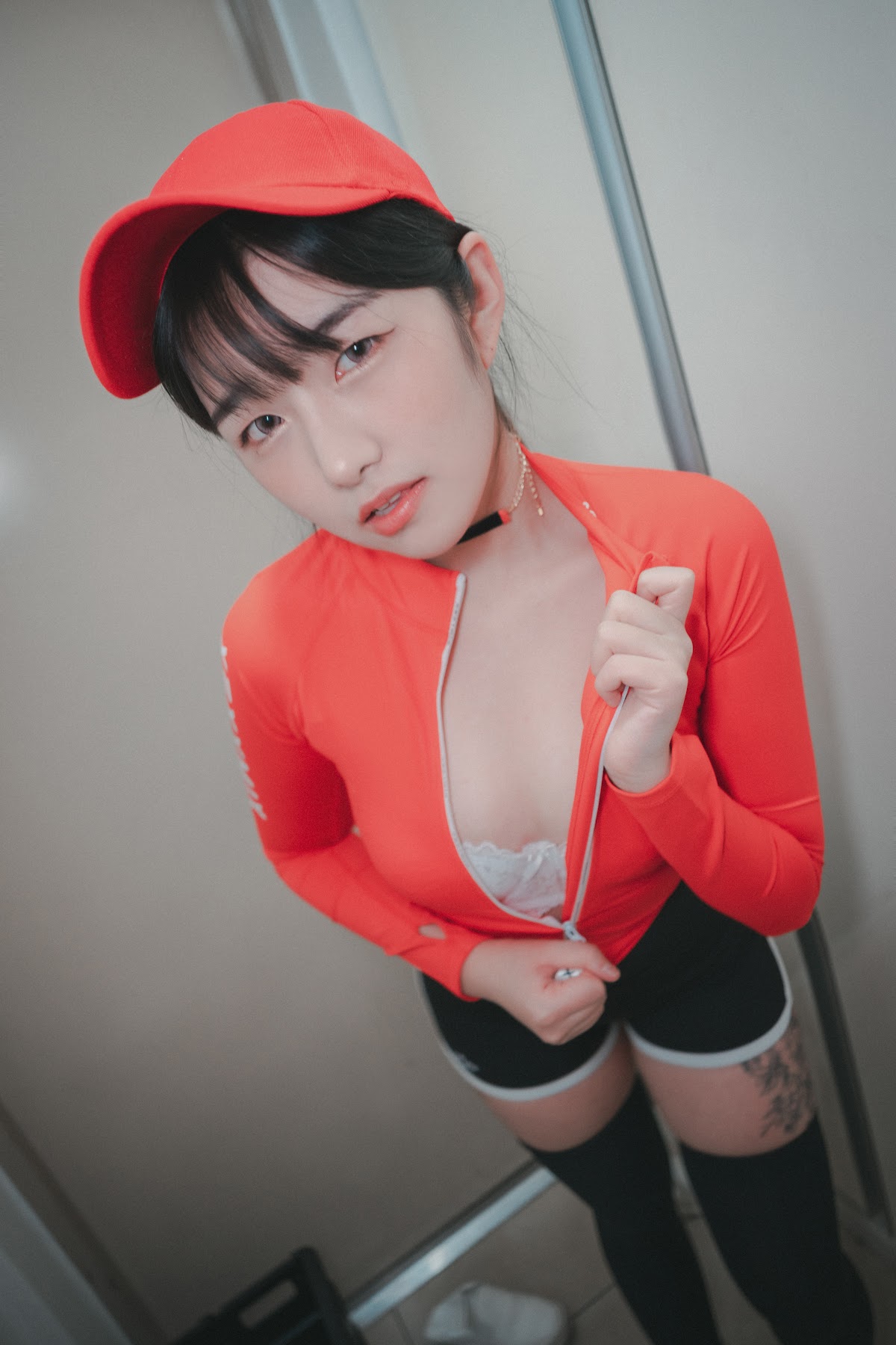 DJAWA Photo – Sonson (손손) – Pizza Girl - P33