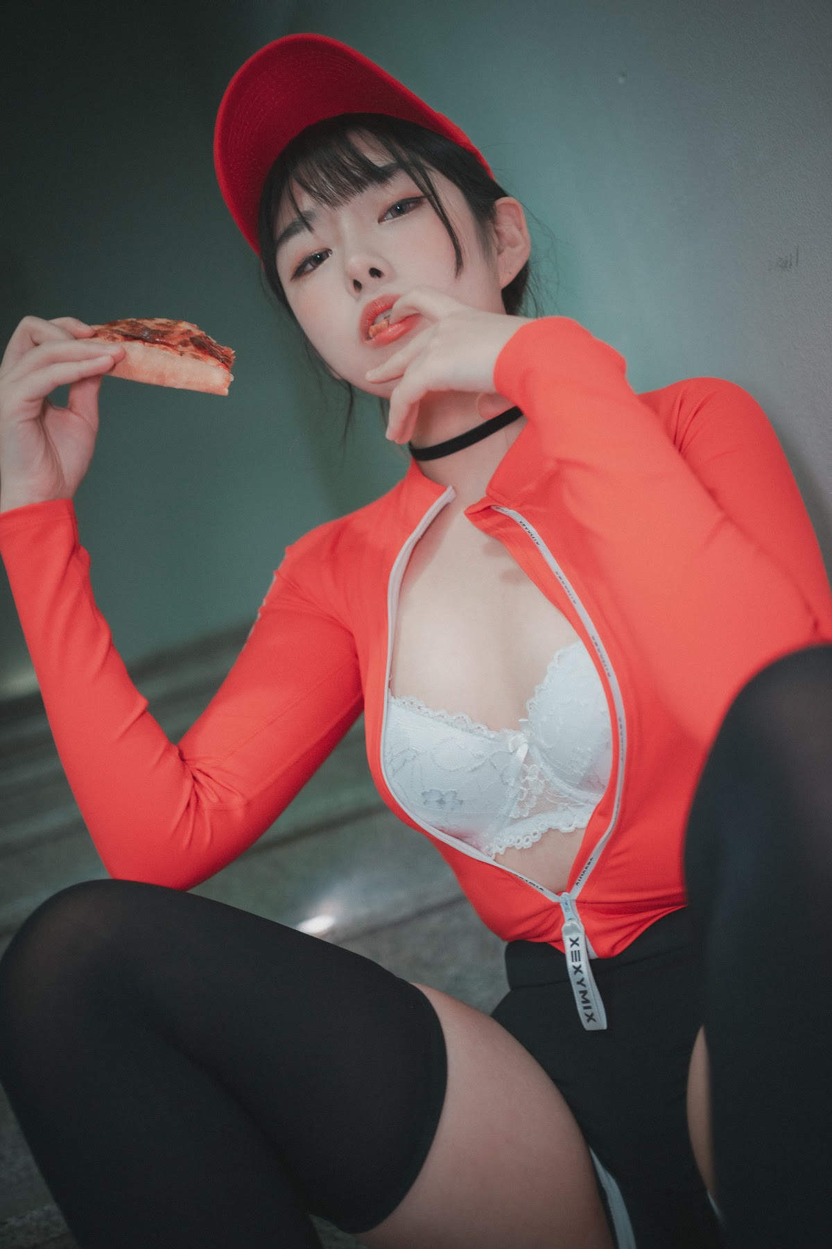 DJAWA Photo – Sonson (손손) – Pizza Girl - P5