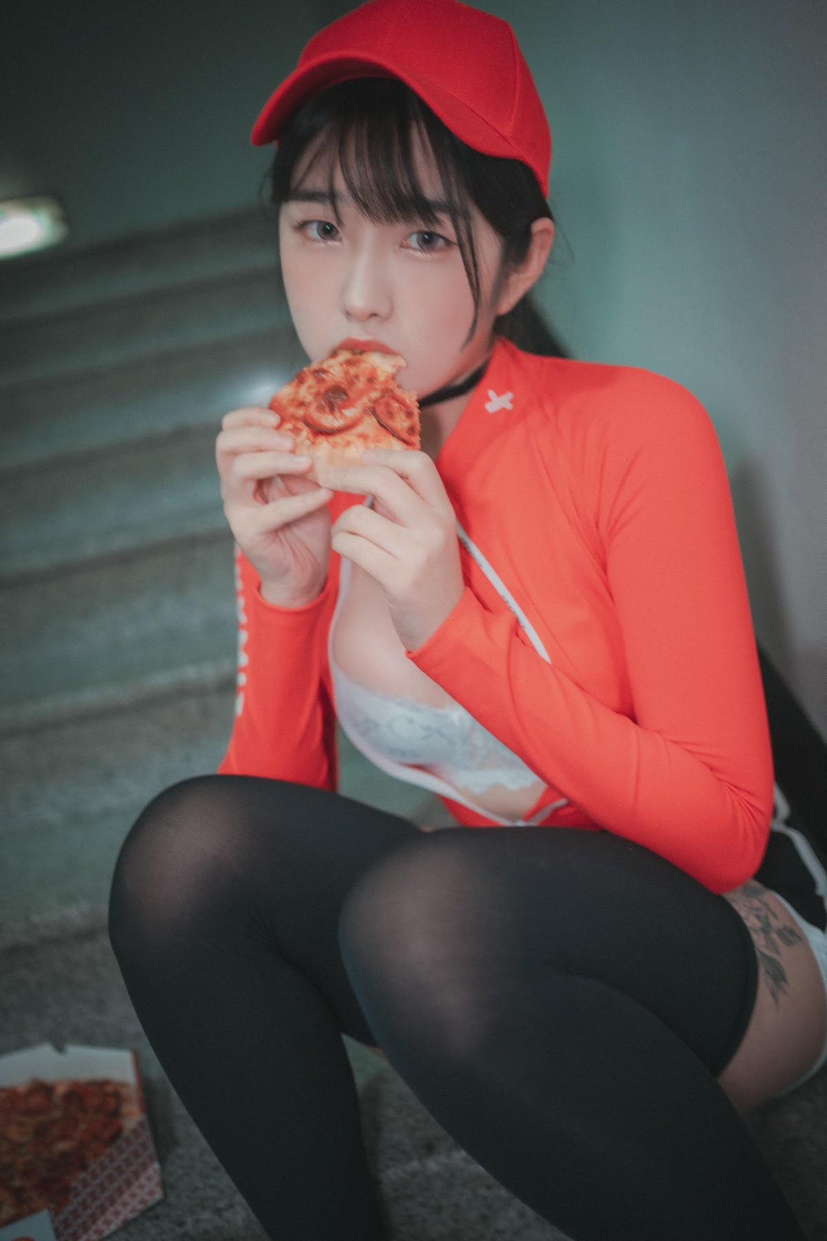 DJAWA Photo – Sonson (손손) – Pizza Girl - P7