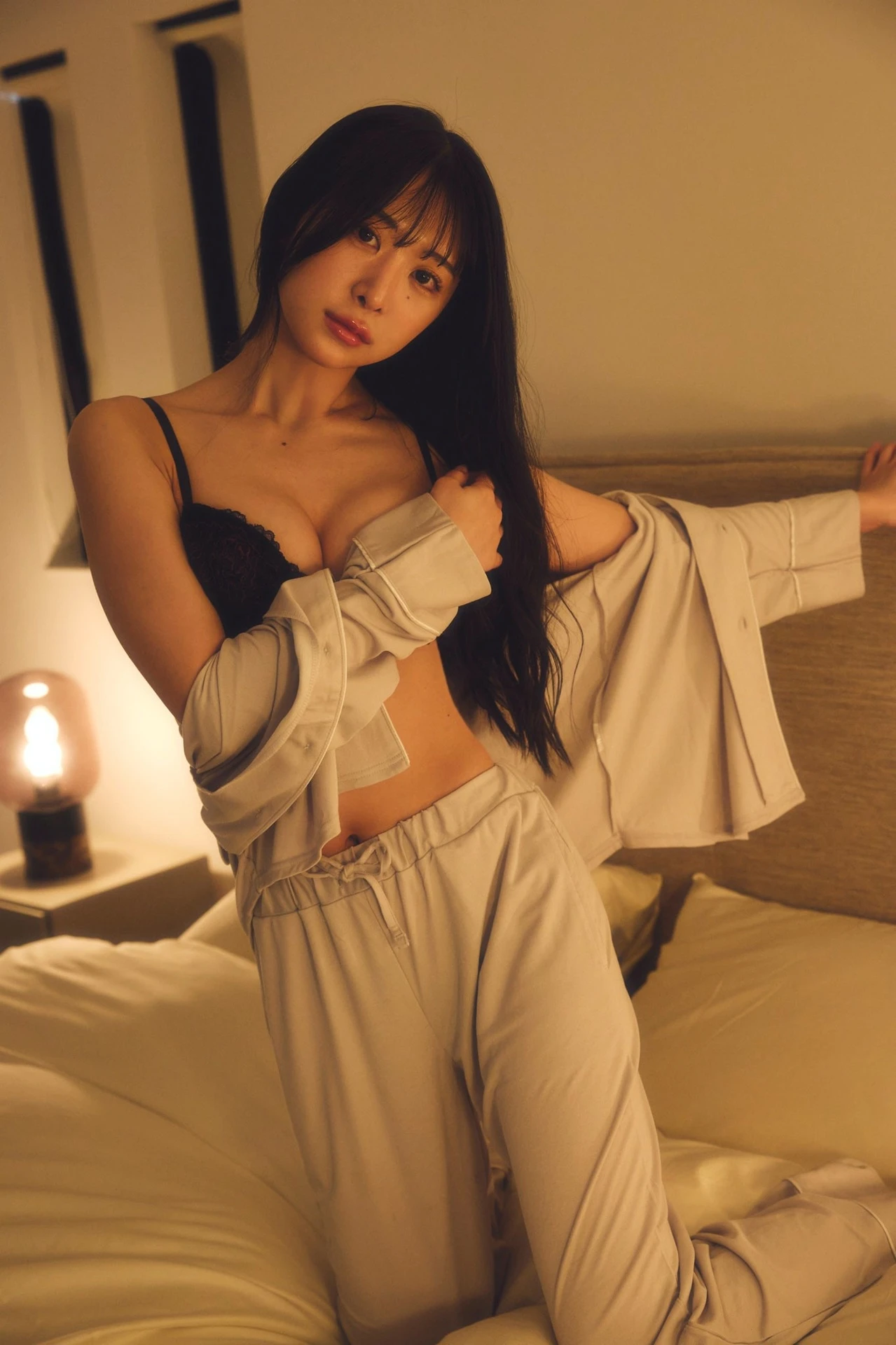 Naomi Majima 真島なおみ, SPA！デジタル写真集 「先輩の奥さん」 Set.02 - P18