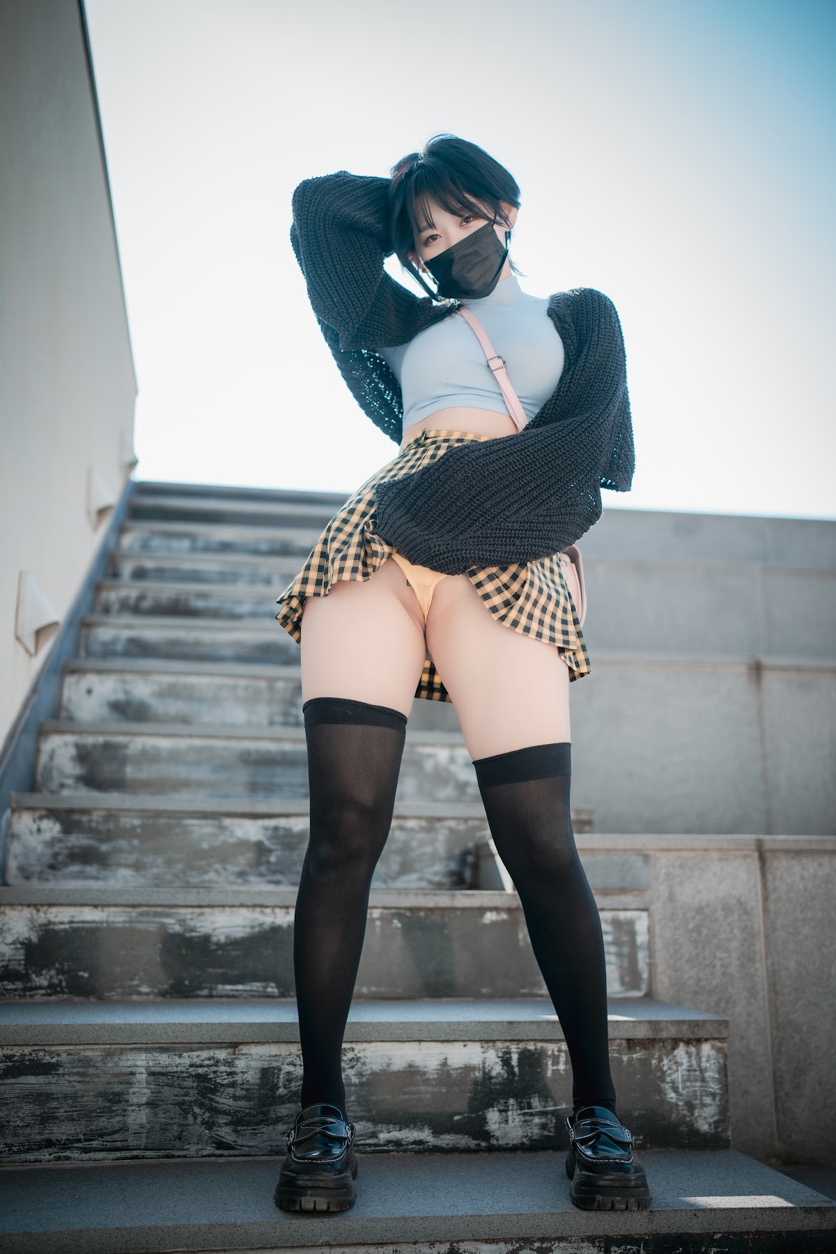 DJAWA Photo – Zia (지아) – Early Spring Walk in March - P100