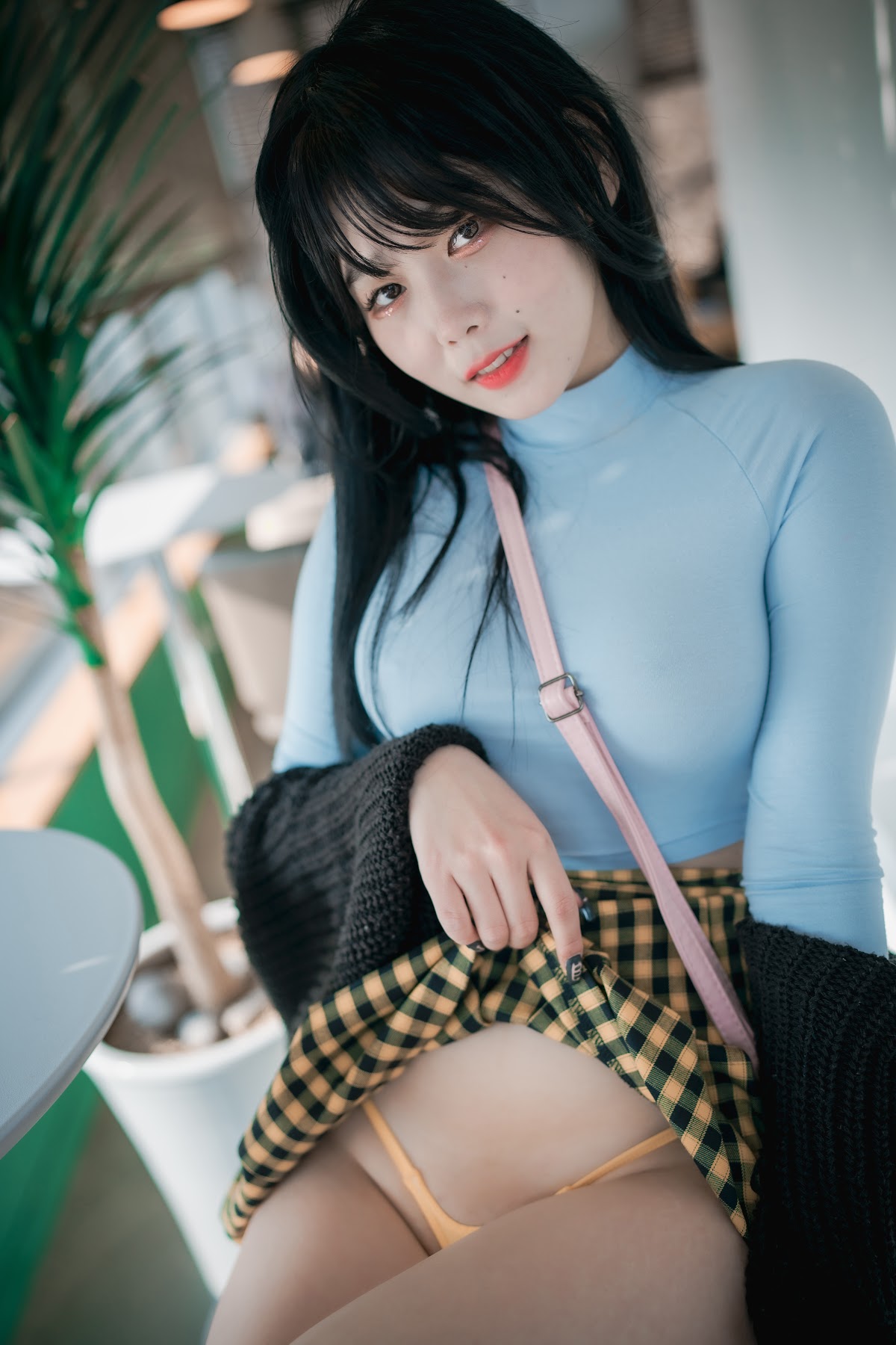 DJAWA Photo – Zia (지아) – Early Spring Walk in March - P112