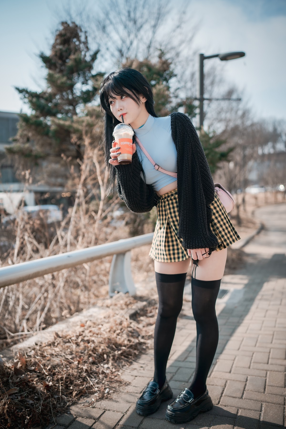 DJAWA Photo – Zia (지아) – Early Spring Walk in March - P122