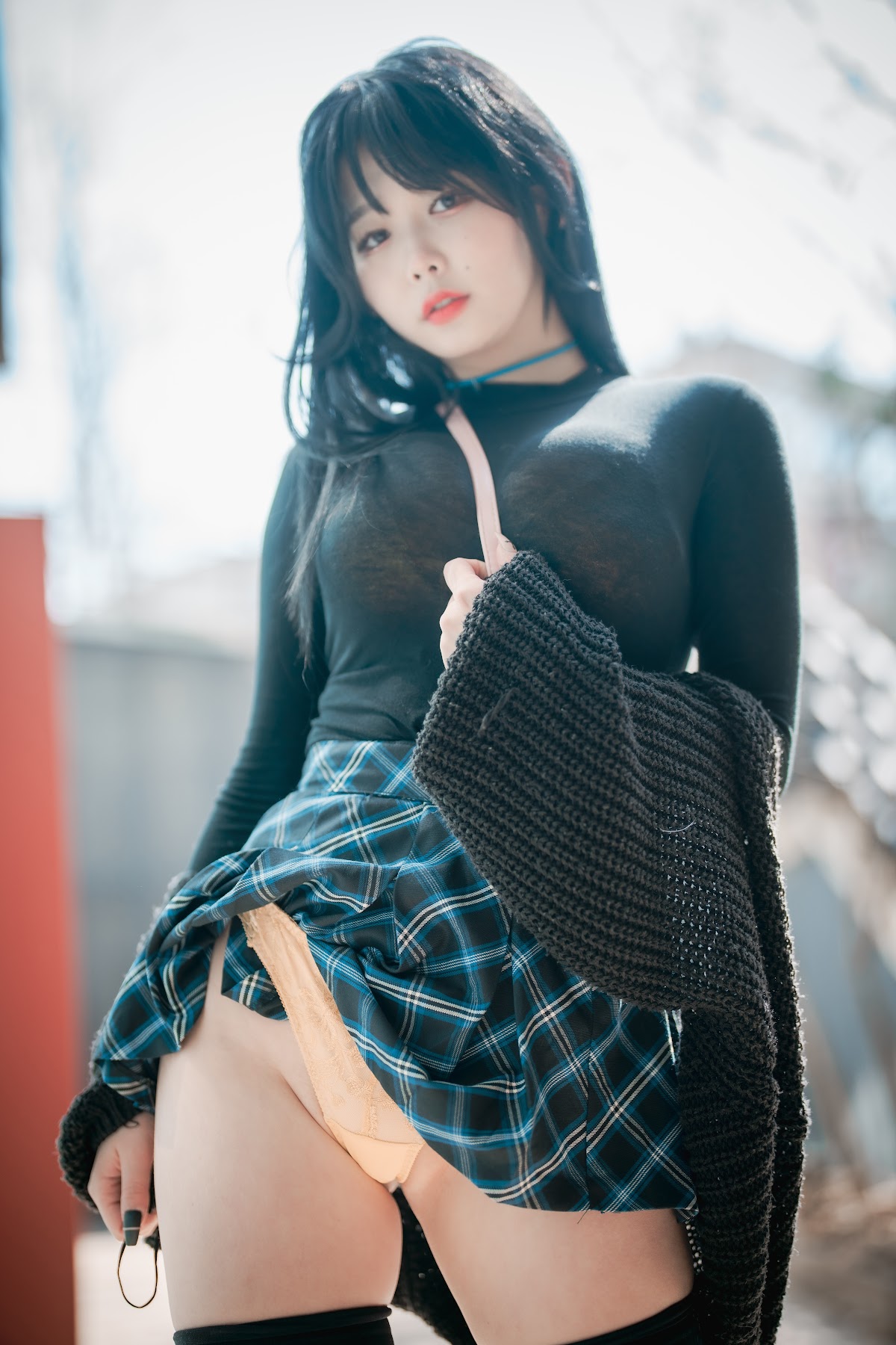 DJAWA Photo – Zia (지아) – Early Spring Walk in March - P32