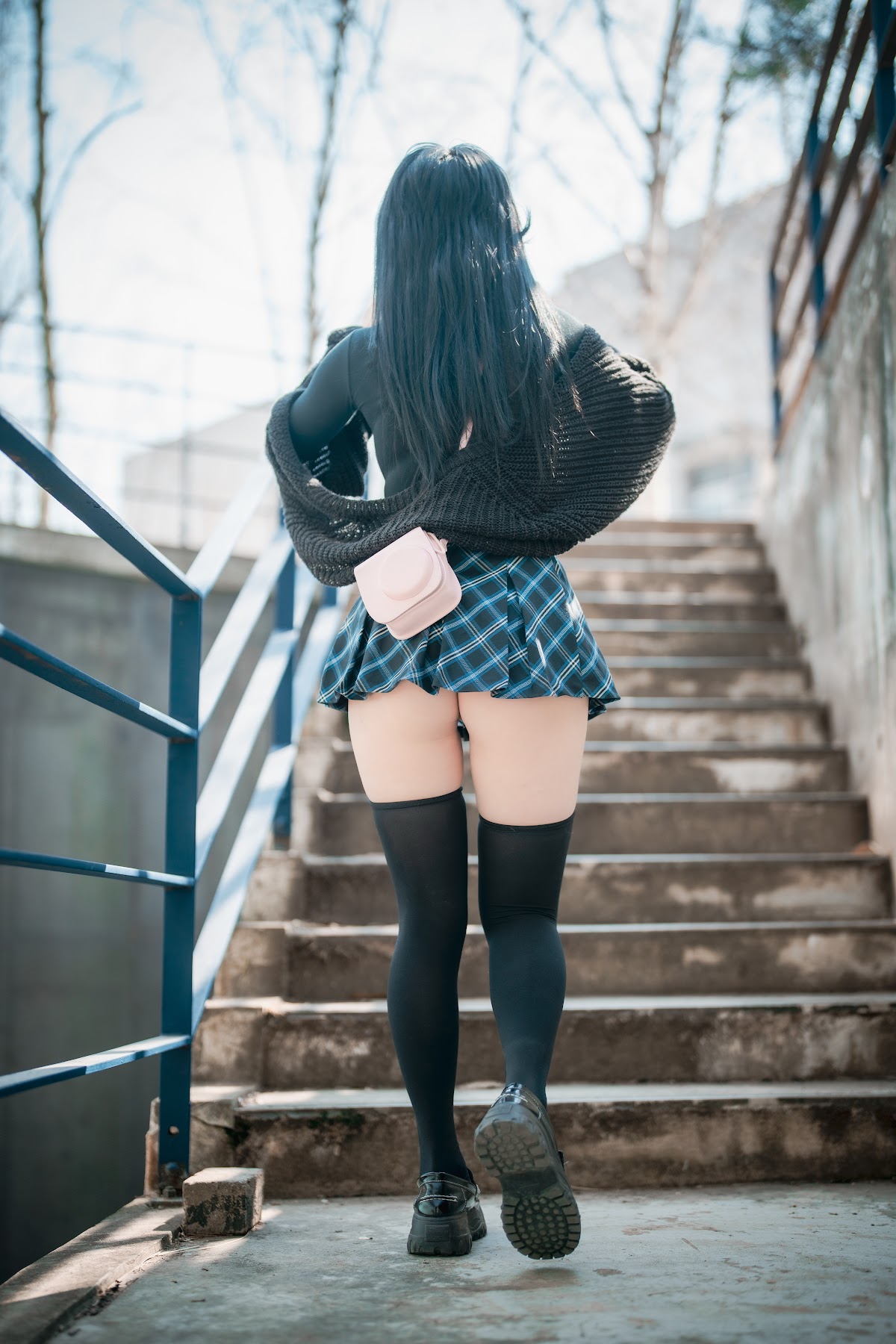 DJAWA Photo – Zia (지아) – Early Spring Walk in March - P42