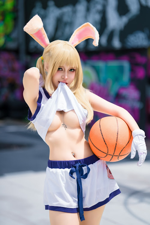 Coser@UmekoJ – Lola Bunny