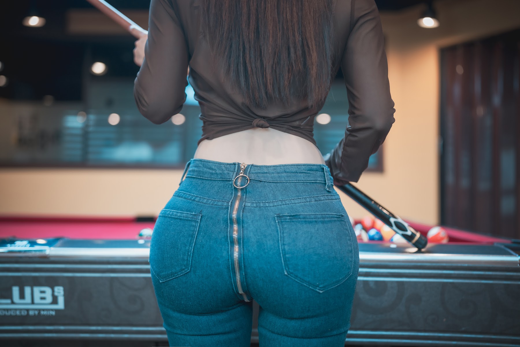 DJAWA Photo – ZziZzi – Billiards Girl - P29