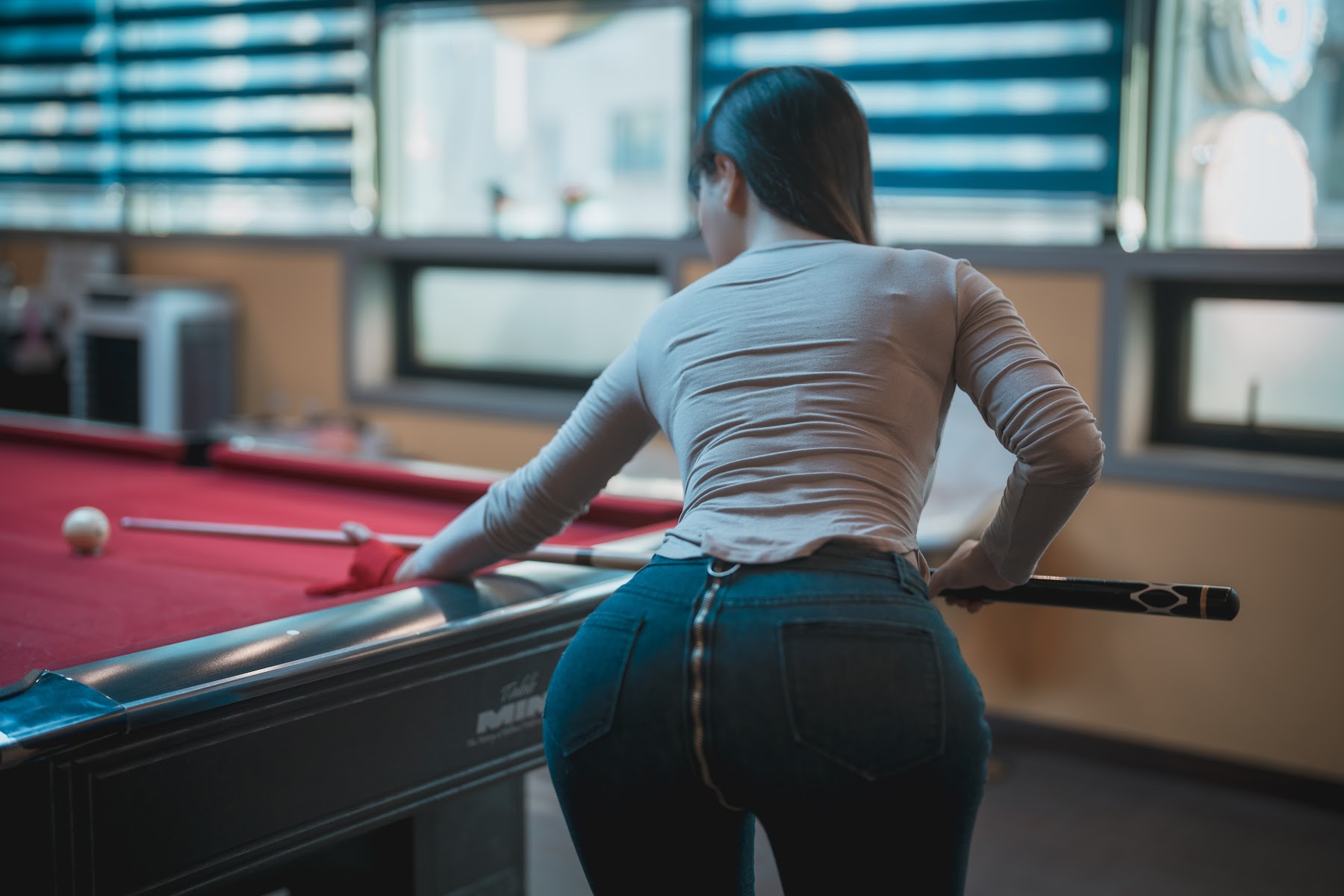 DJAWA Photo – ZziZzi – Billiards Girl - P6