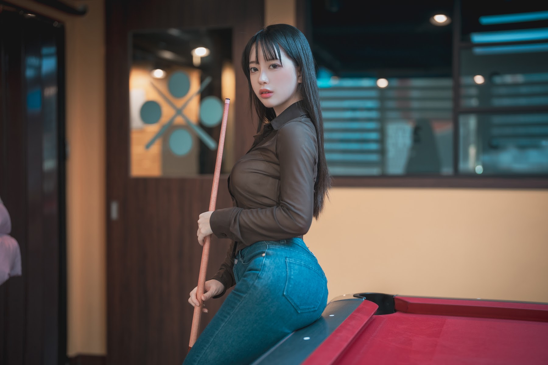 DJAWA Photo – ZziZzi – Billiards Girl - P7