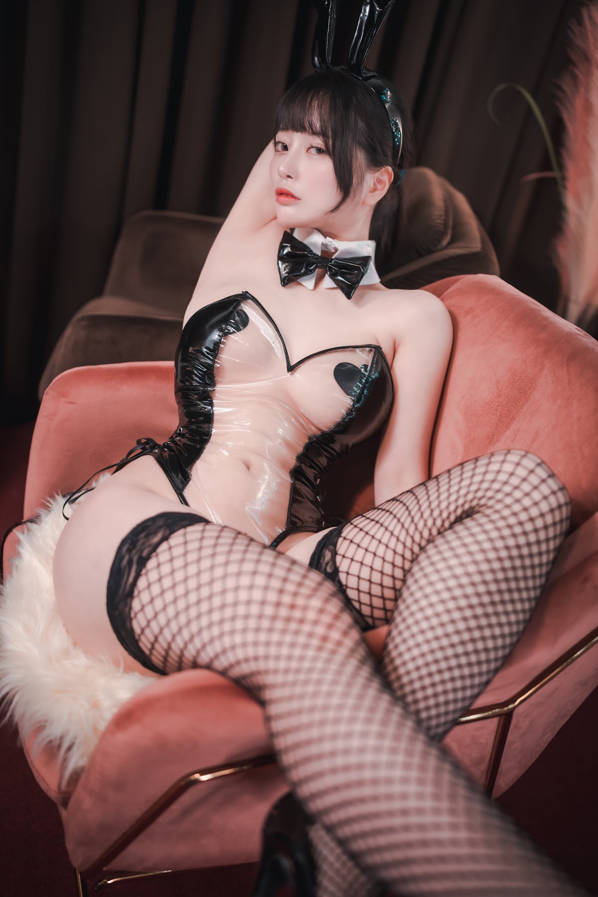 DJAWA Photo – ZziZzi – The Year of the Bunny - P80
