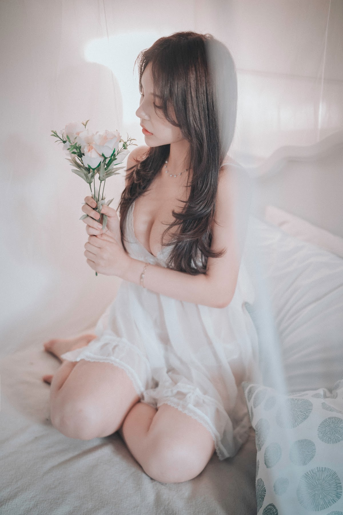 DJAWA Photo – Zzyuri (쮸리) – Alluring White - P32