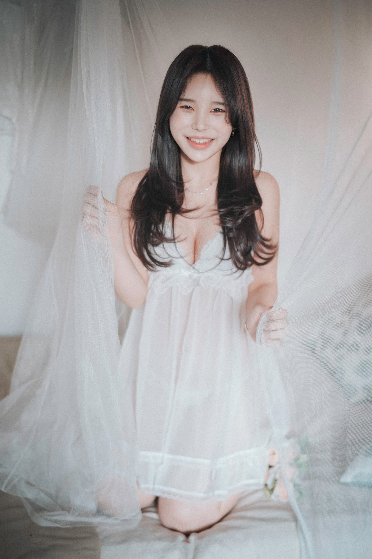 DJAWA Photo – Zzyuri (쮸리) – Alluring White - P33