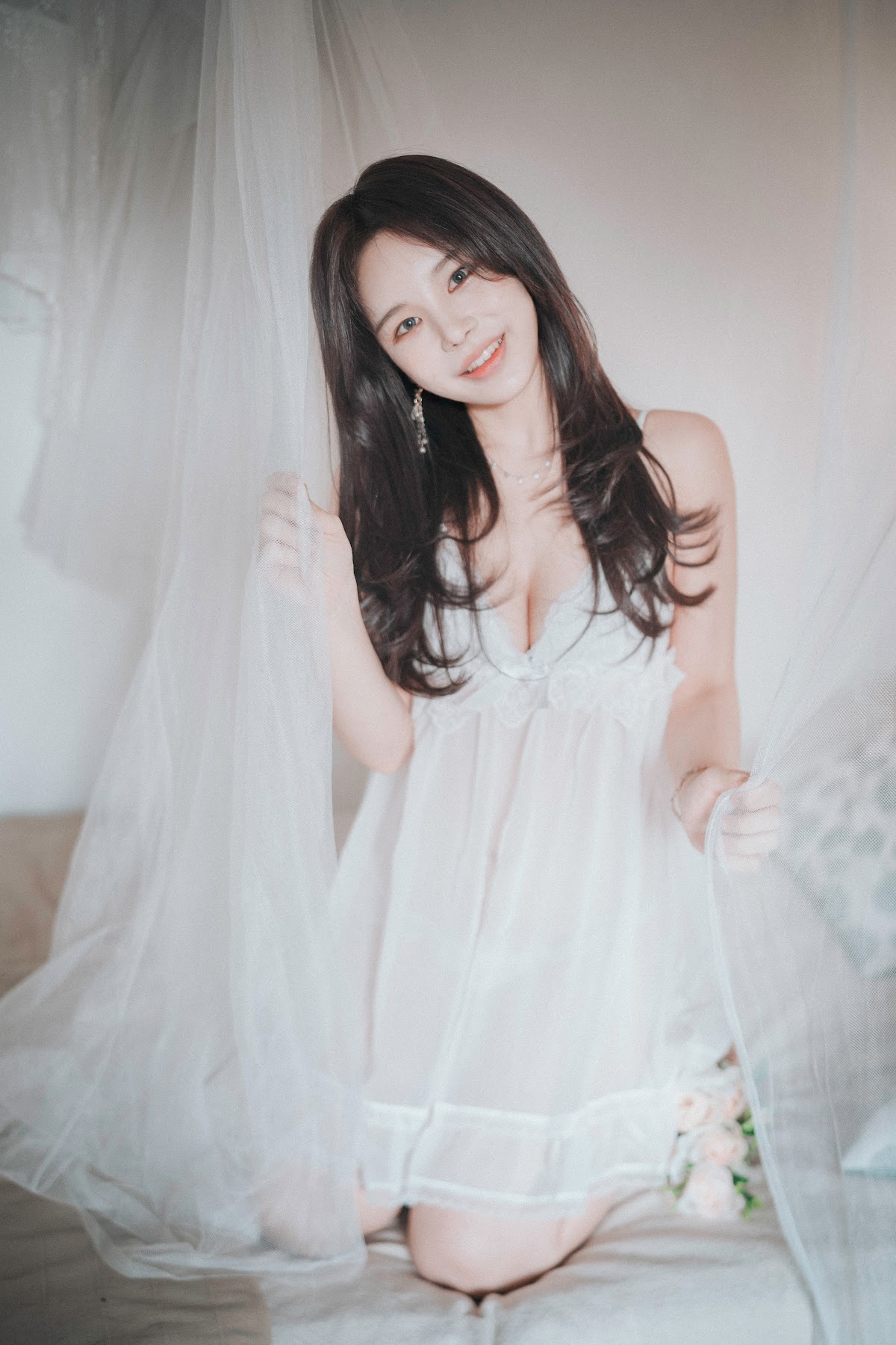 DJAWA Photo – Zzyuri (쮸리) – Alluring White - P36