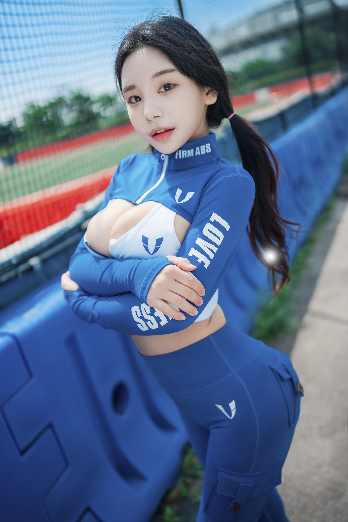 DJAWA Photo – Zzyuri (쮸리) – Loose and Tight Refreshing Blue - P33