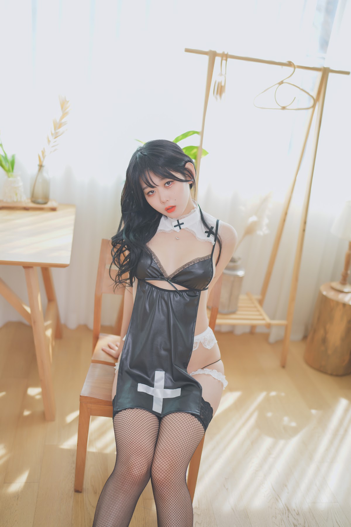 Zia (지아) – Nun’s Hobby - P31