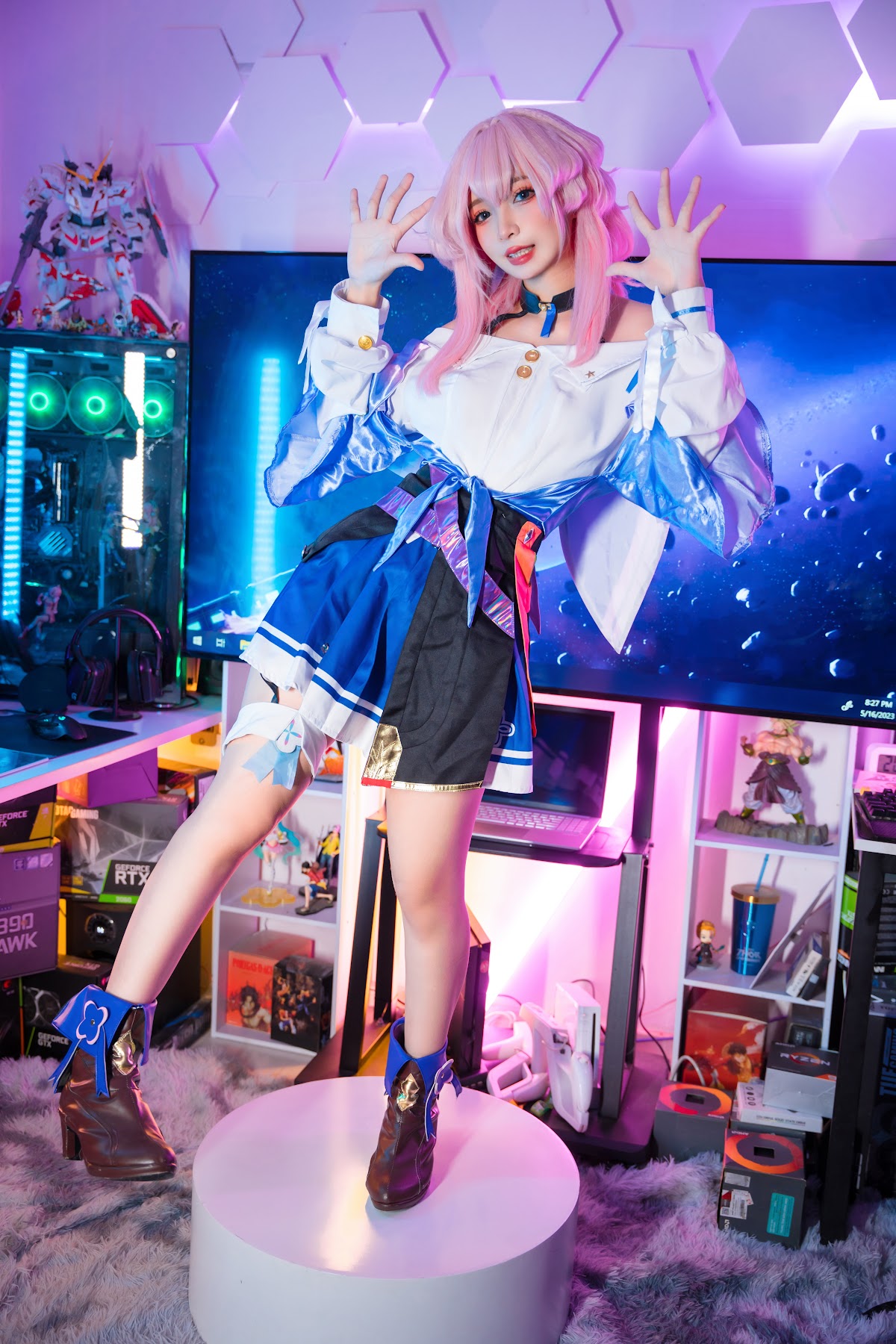 Coser@UmekoJ – March - P25