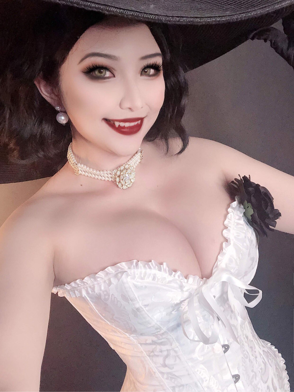 Coser@Hana Bunny – Lady Dimitrescu (Resident Evil) - P4