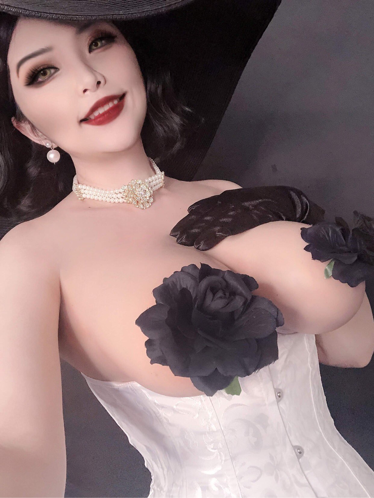 Coser@Hana Bunny – Lady Dimitrescu (Resident Evil) - P5