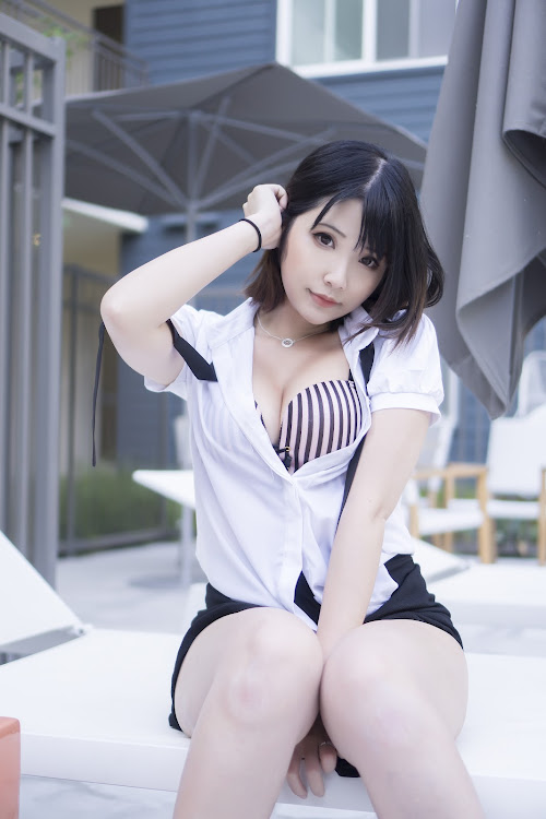 Coser@Hana Bunny – Wet Shirt Casual
