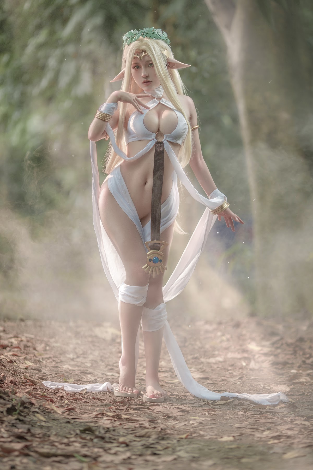 Coser@一笑芳香沁 No.027 黑兽白精灵 - P28