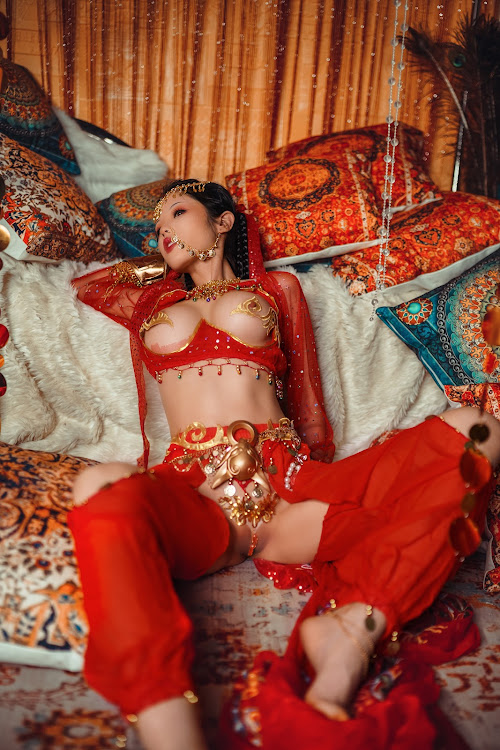 Coser@钛合金TiTi – 塞上红鸾