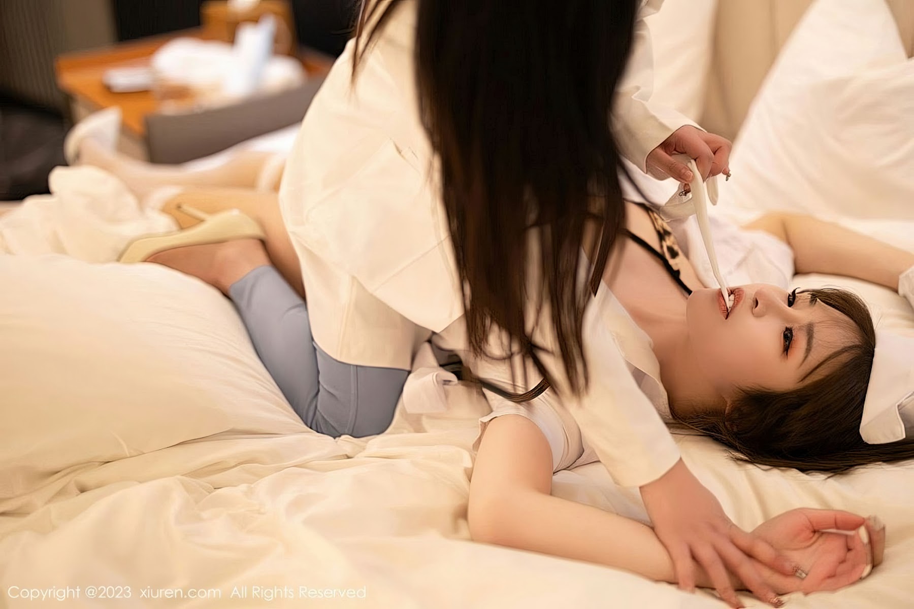 XIUREN No.6312 icy猪 & laura阿姣 - P27