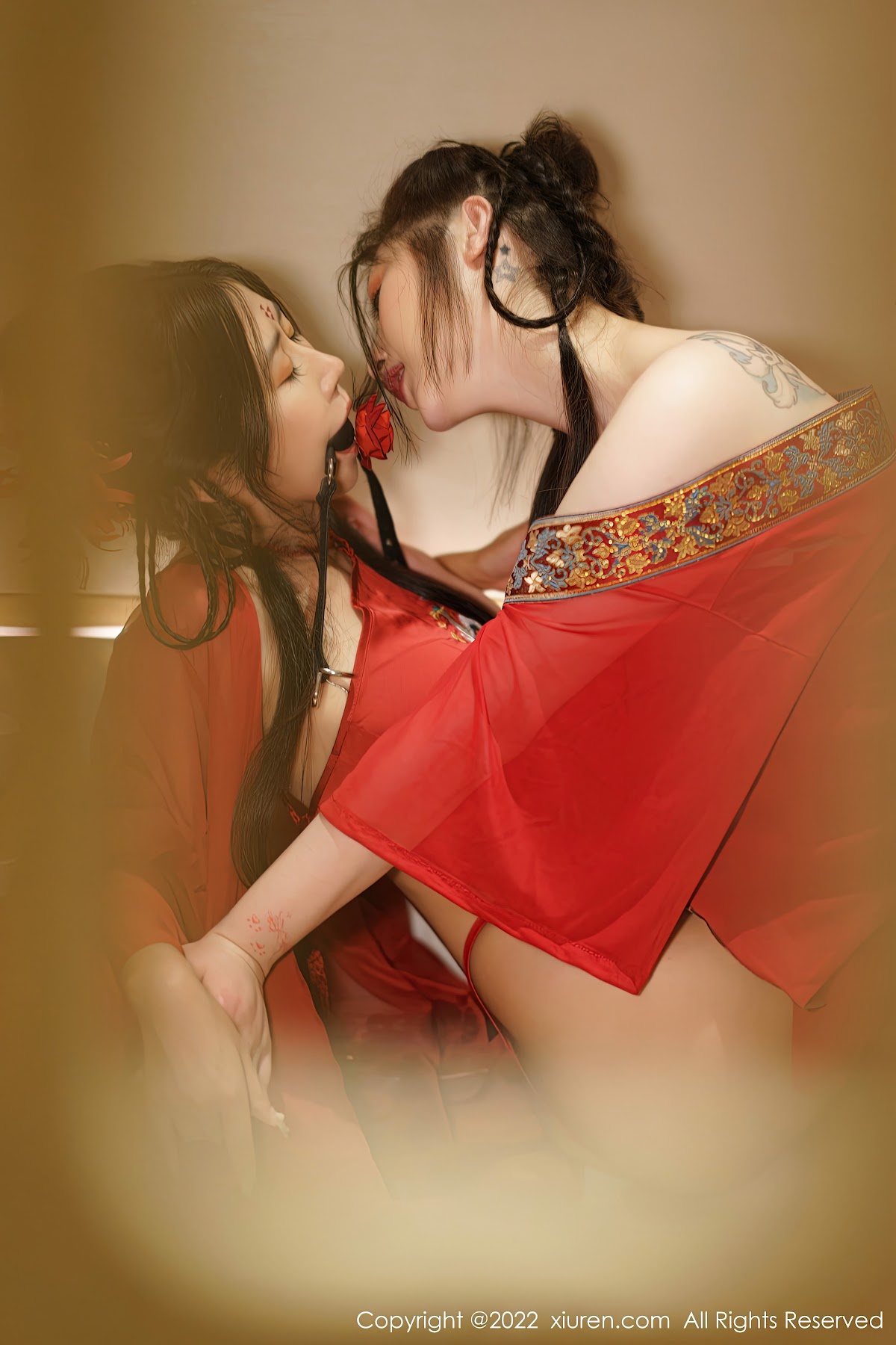 XIUREN No.6068 laura阿姣 & Daji_Toxic (妲己_Toxic) - P43