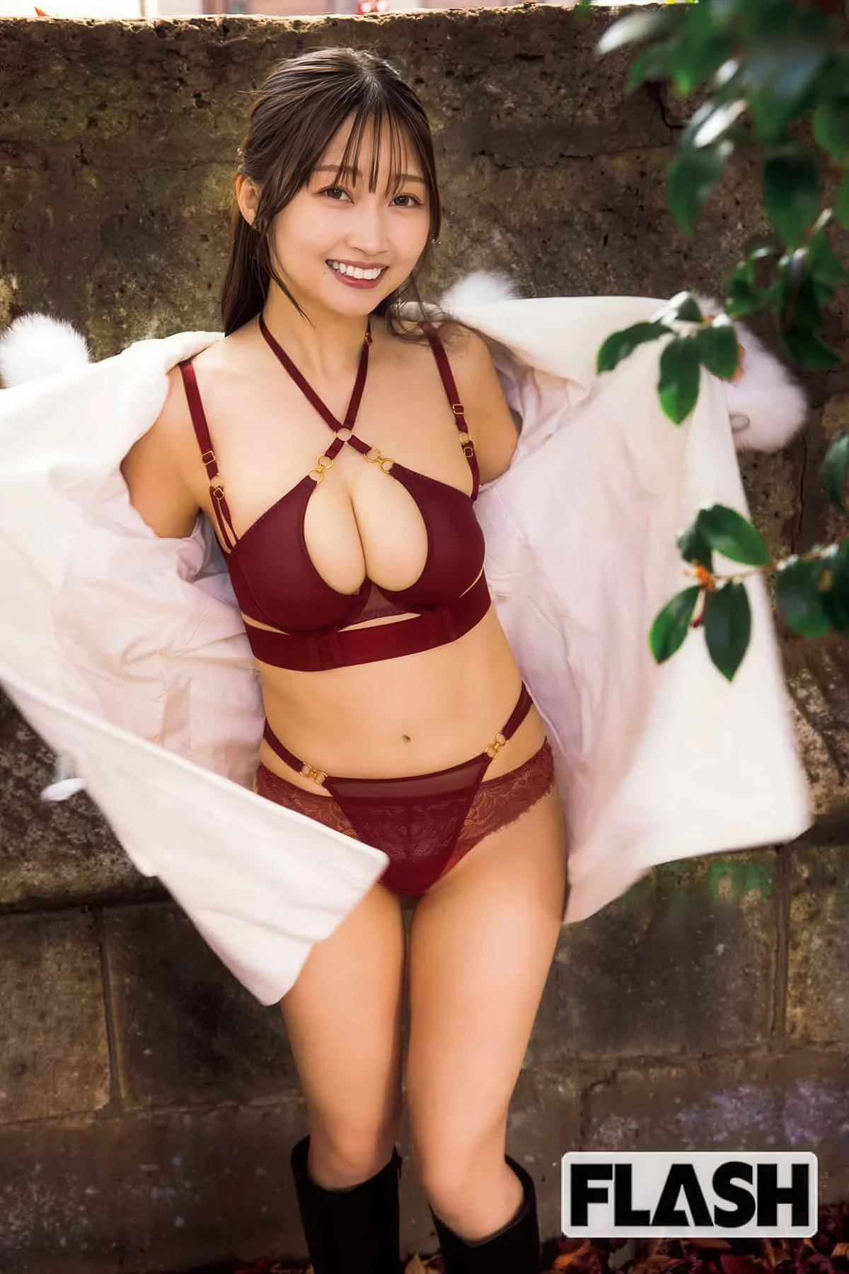 Arisa Narumi 成海有紗, Benjamin パクチー, FLASH 2026.03.03 (フラッシュ 2026年3月3日号) - P19