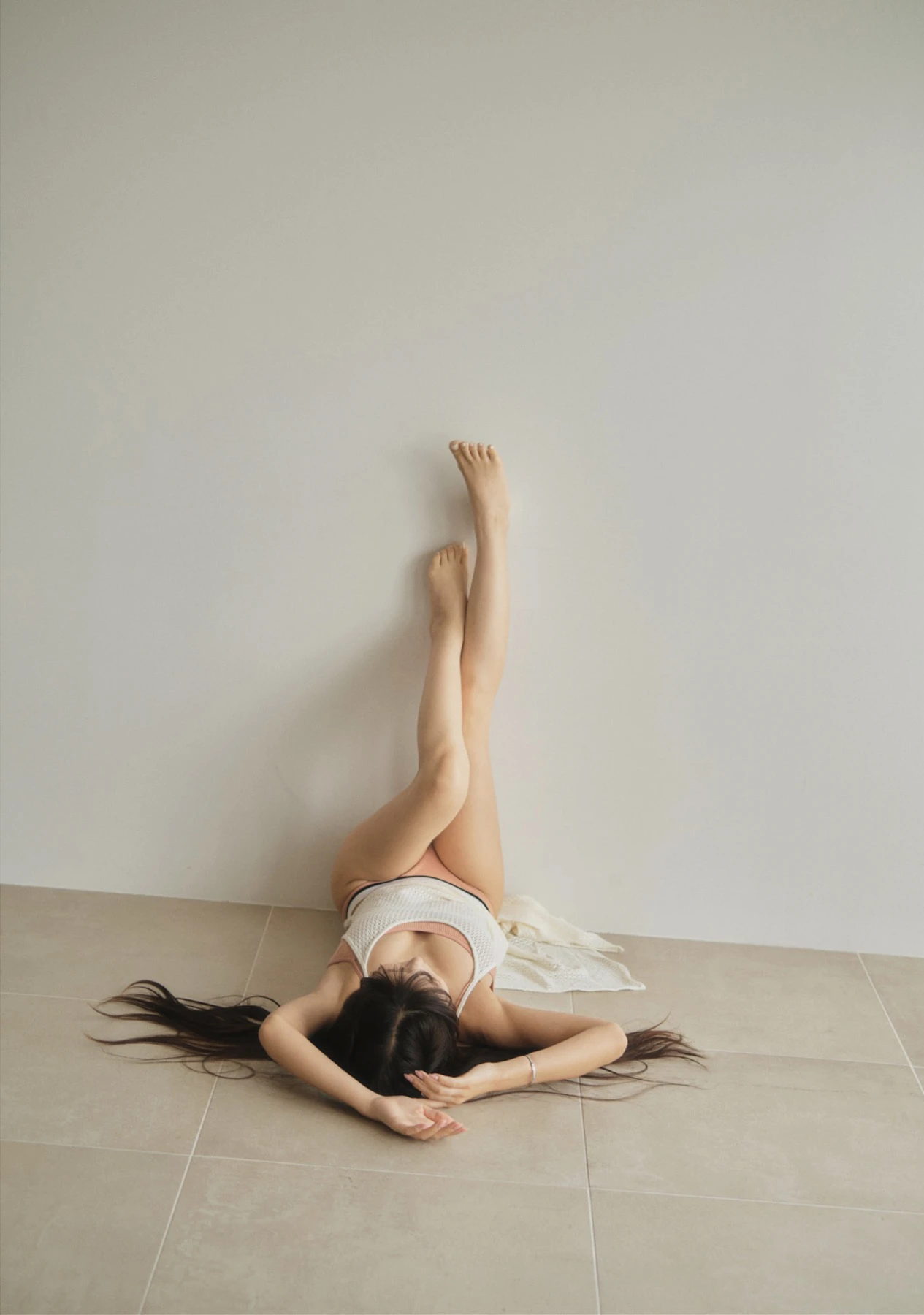 Momo Sakura 桜空もも, 写真集 「Trance Retinal とられち」 Set.01 - P32
