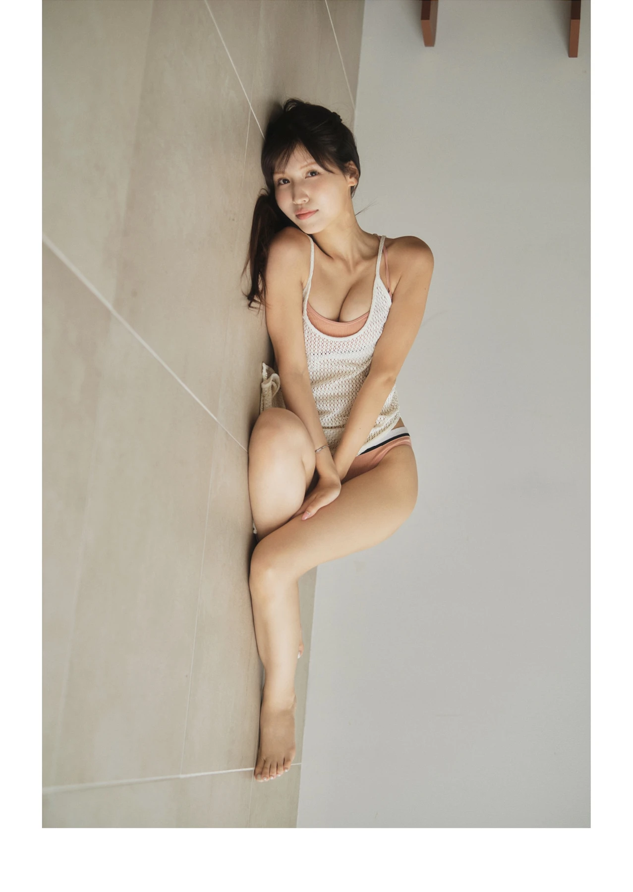 Momo Sakura 桜空もも, 写真集 「Trance Retinal とられち」 Set.01 - P44