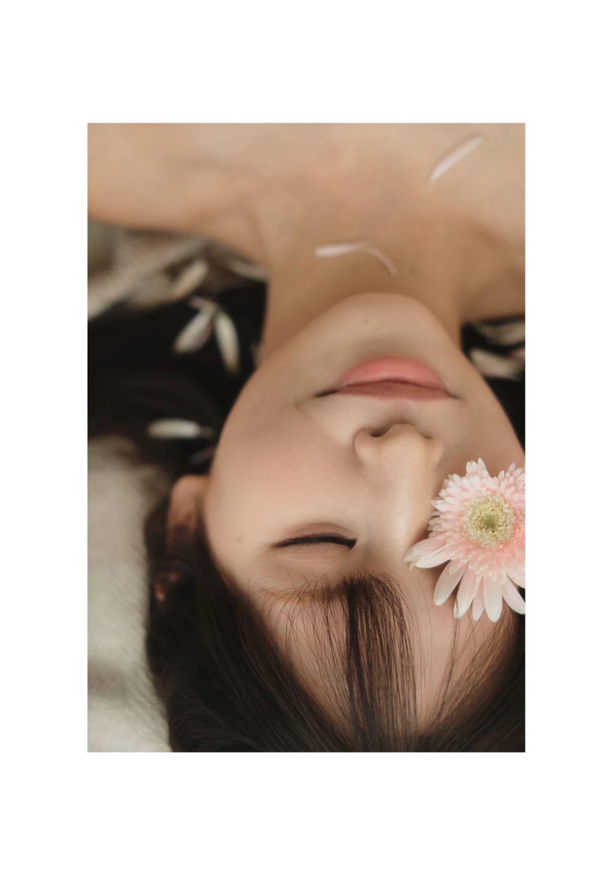 Momo Sakura 桜空もも, 写真集 「Trance Retinal とられち」 Set.01 - P60