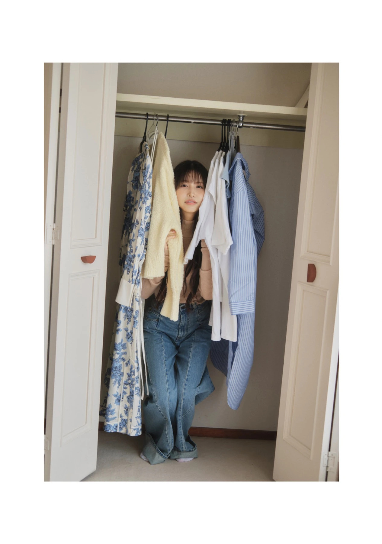 Momo Sakura 桜空もも, 写真集 「Trance Retinal とられち」 Set.01 - P8