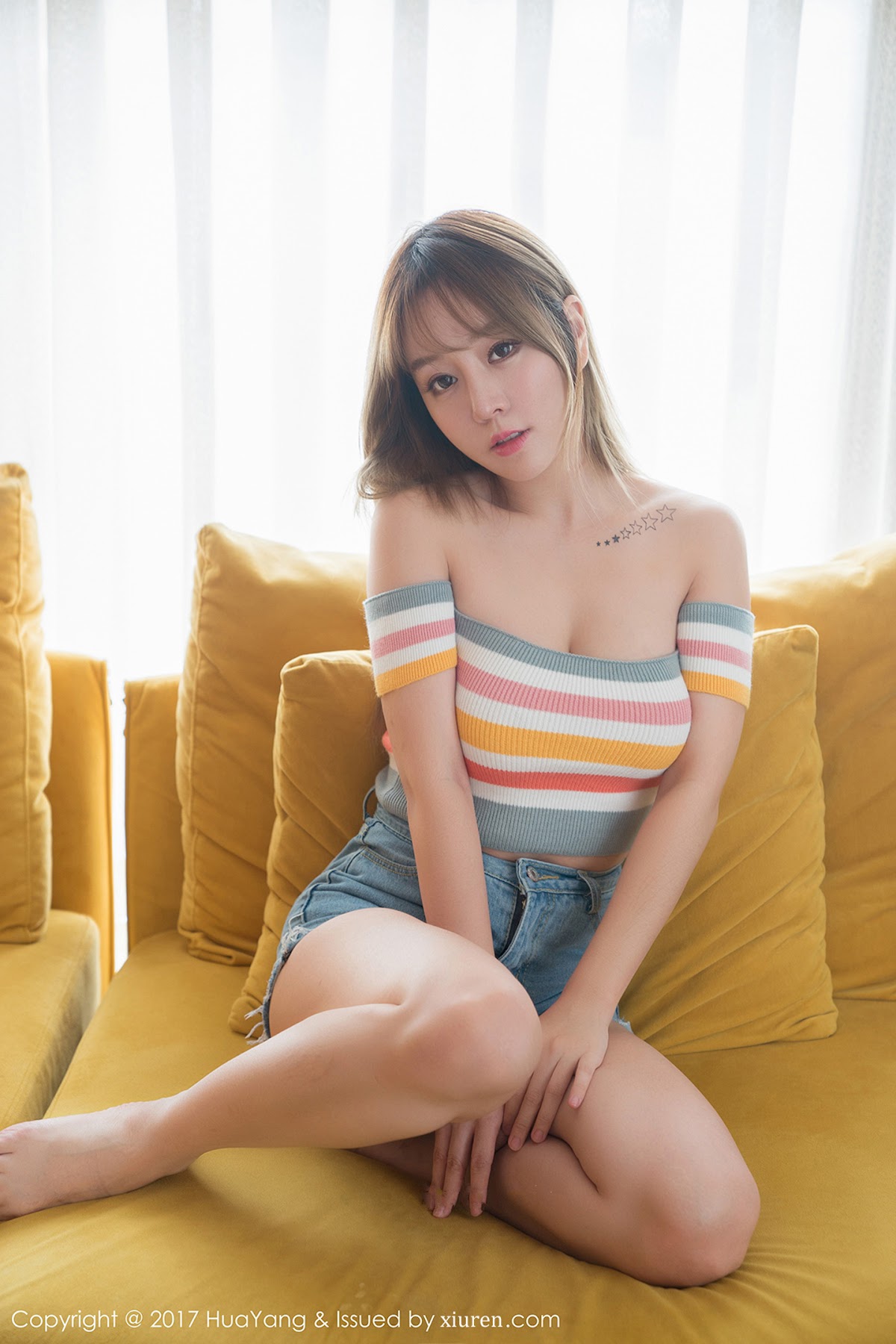 HuaYang 2017-08-16 Vol.002 Wang Yu Chun (王雨纯) - P1