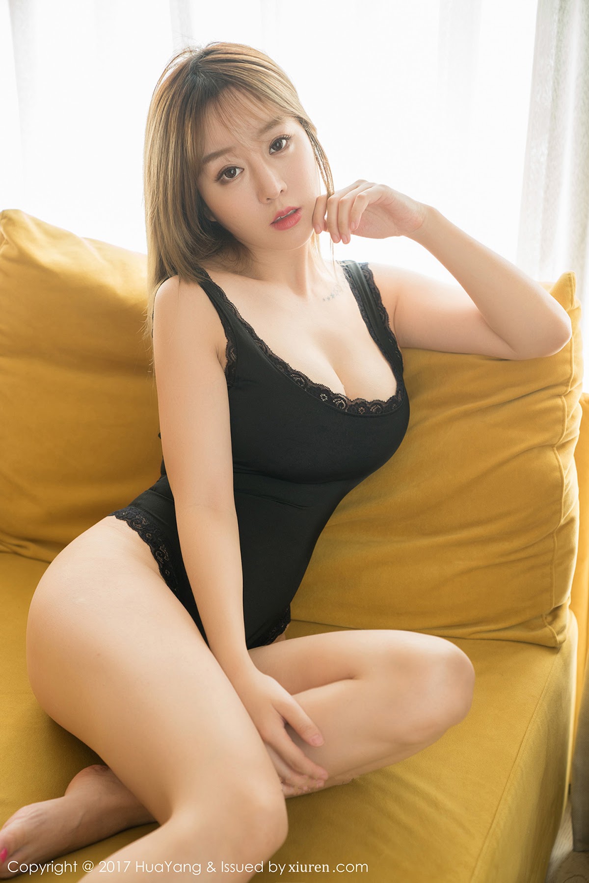 HuaYang 2017-08-16 Vol.002 Wang Yu Chun (王雨纯) - P32