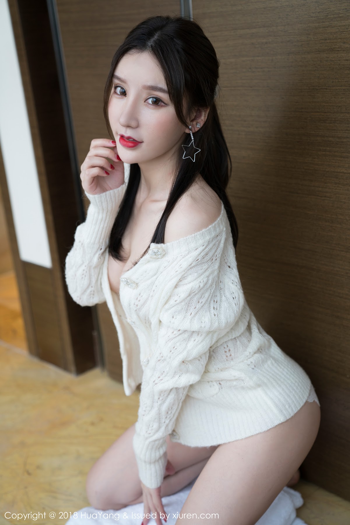 HuaYang 2018-06-15 Vol.053 Zhou Yuxi (周于希) - P31