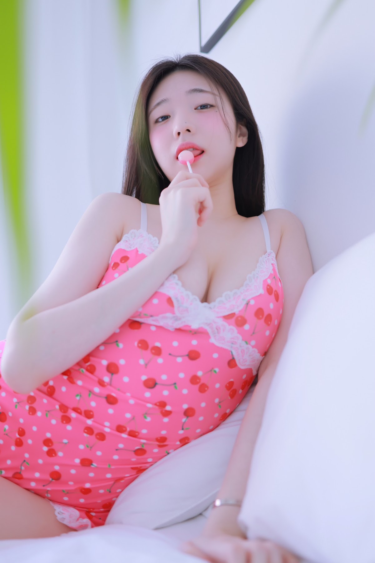 Yeon Woo (연우) – Cherry + Candy - P37