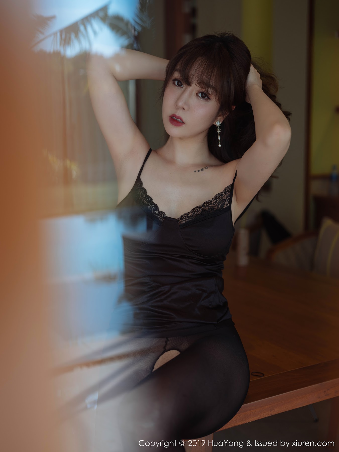 HuaYang 2019-05-31 Vol.143 Wang Yu Chun (王雨纯) - P44
