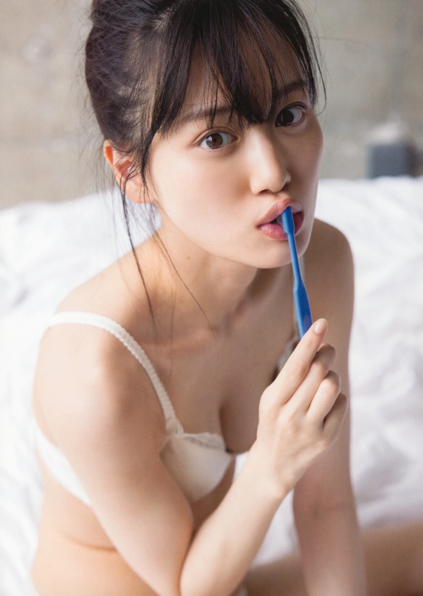 Mizuki Yamashita 山下美月, 2nd写真集 「ヒロイン」 Set.01 - P18