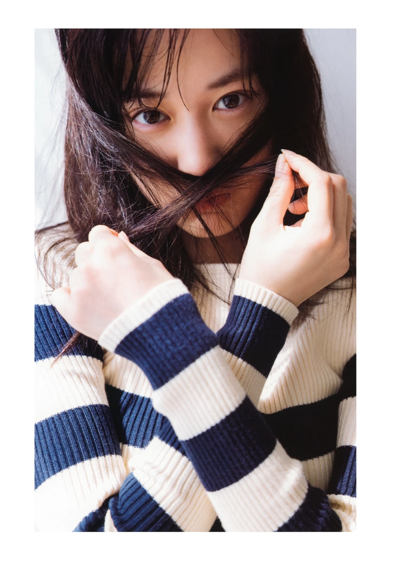Mizuki Yamashita 山下美月, 2nd写真集 「ヒロイン」 Set.01 - P25