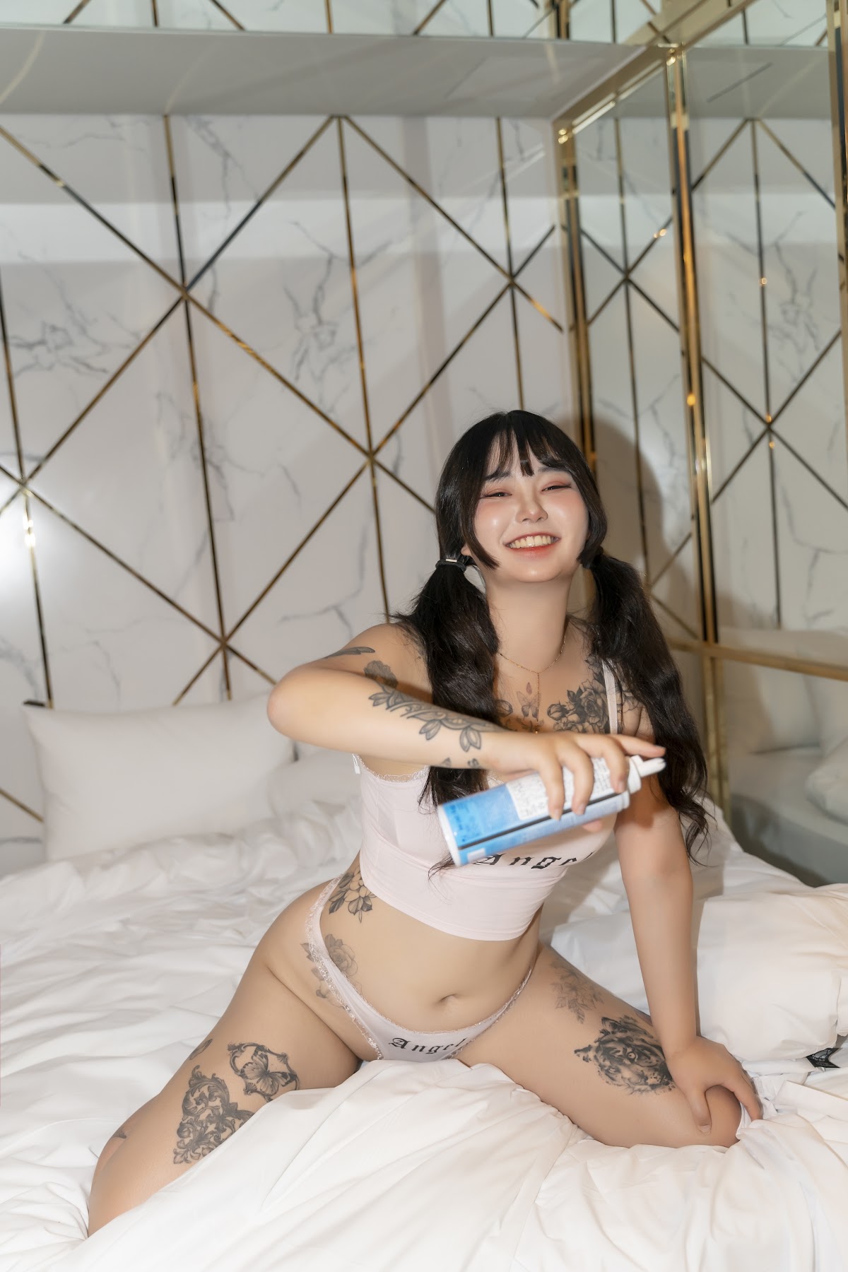 Jeon Bo-Yeon (전보연) – Motel - P42
