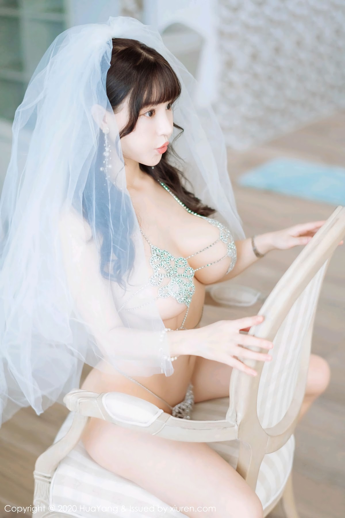 HuaYang Vol.214 Zhu Ke Er (朱可儿Flower) - P35