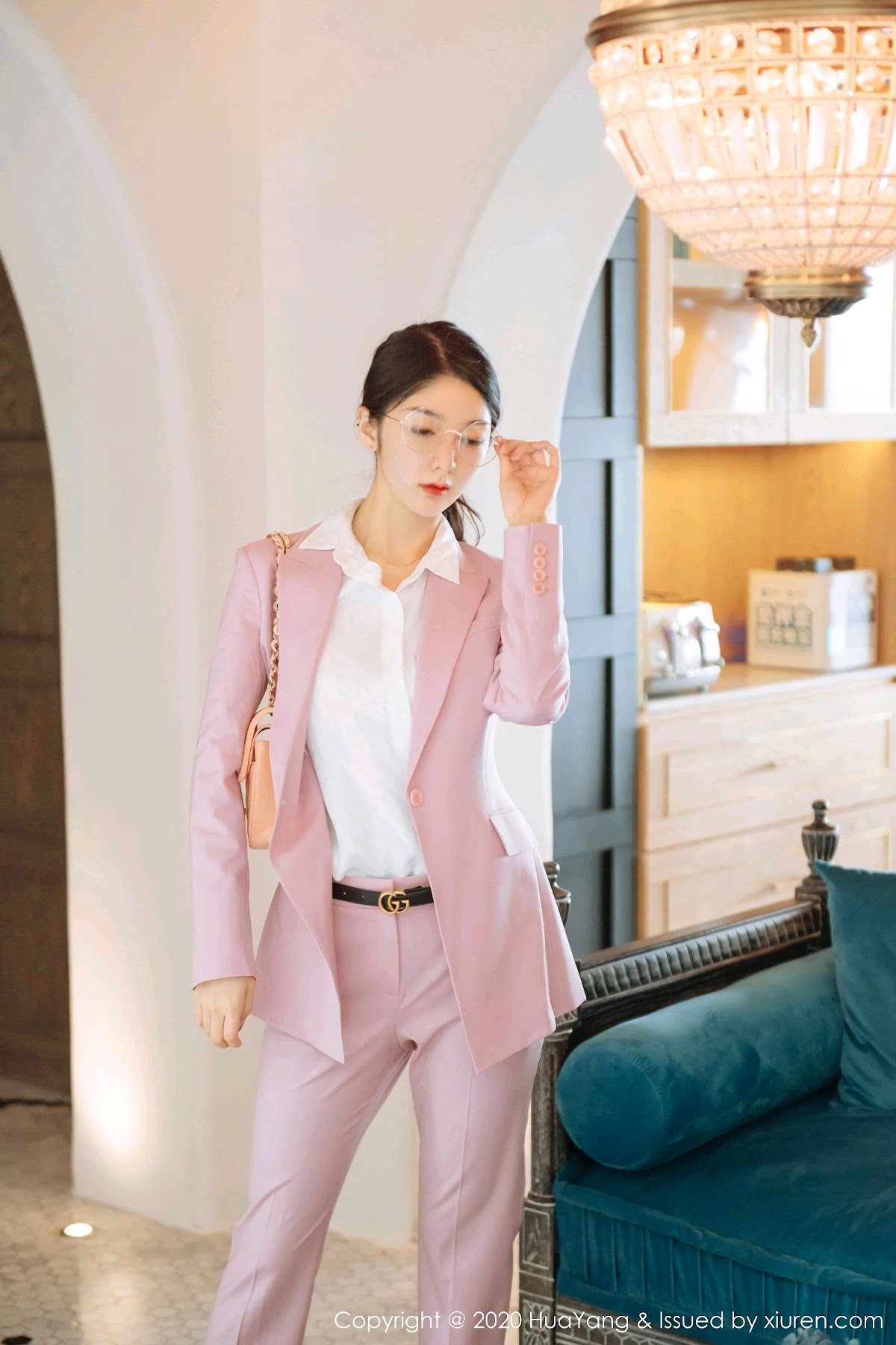 HuaYang Vol.255 Xiao Reba (Angela小热巴) - P1