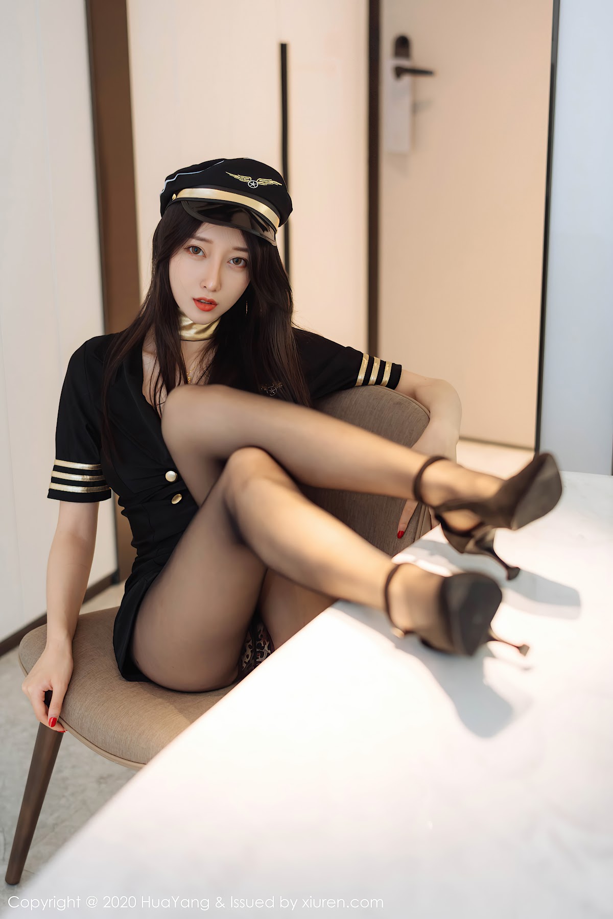 HuaYang Vol.269 玥儿玥er - P13