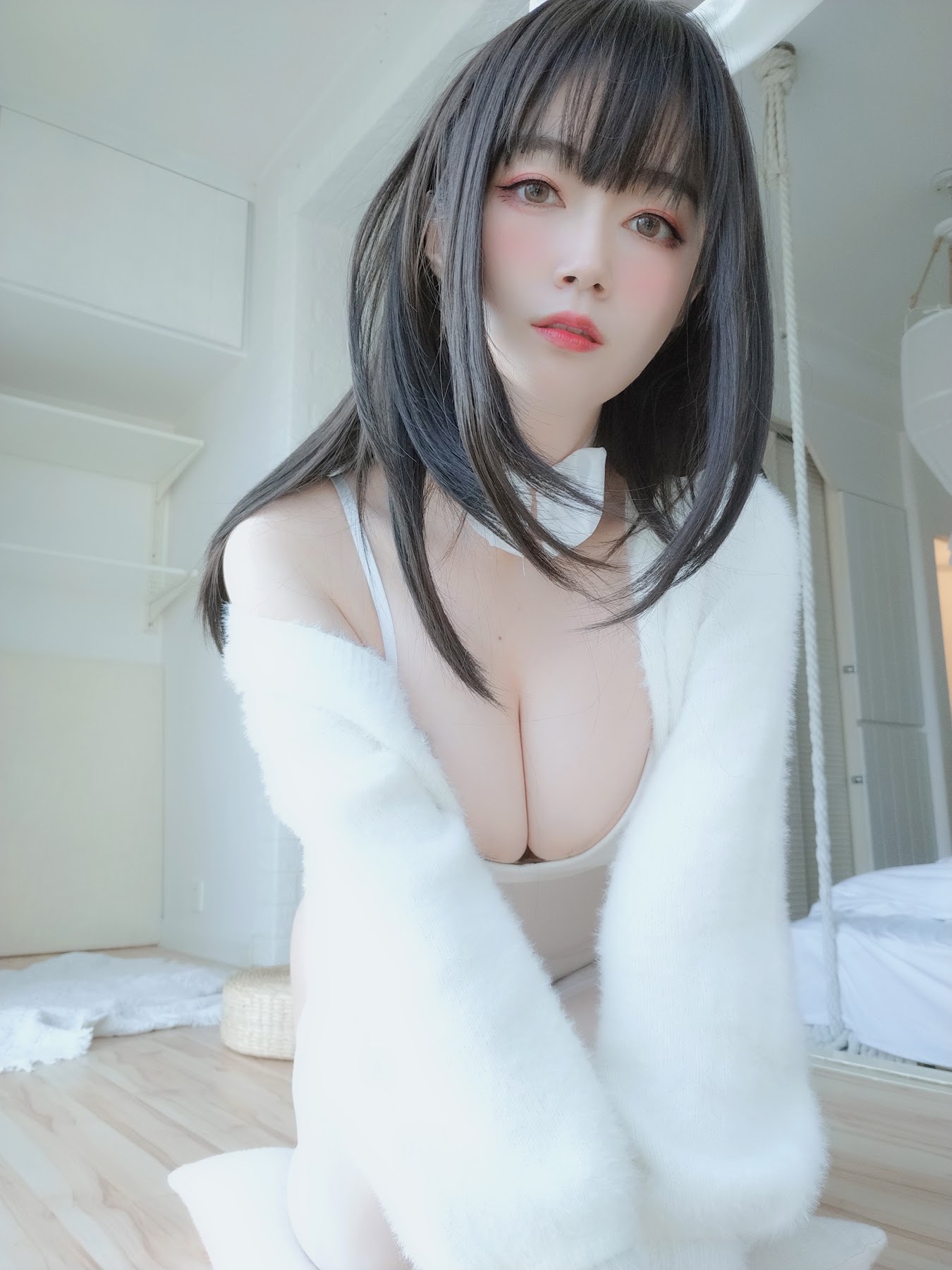 Coser@白银81 白丝兔子 - P4